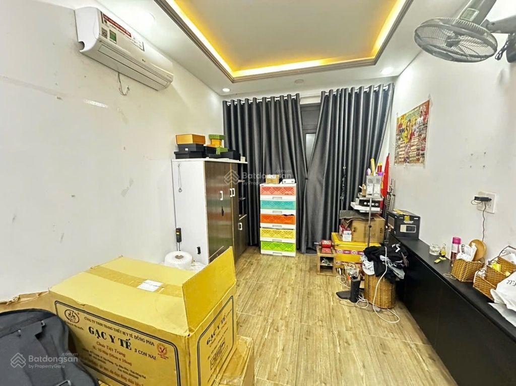 Bán nhanh nhà đẹp cmt8 mt hẻm xe tải 6m, 42m2, 3tầng, nỡ hậu tài lộc , chỉ 8.xtỷ( tl)