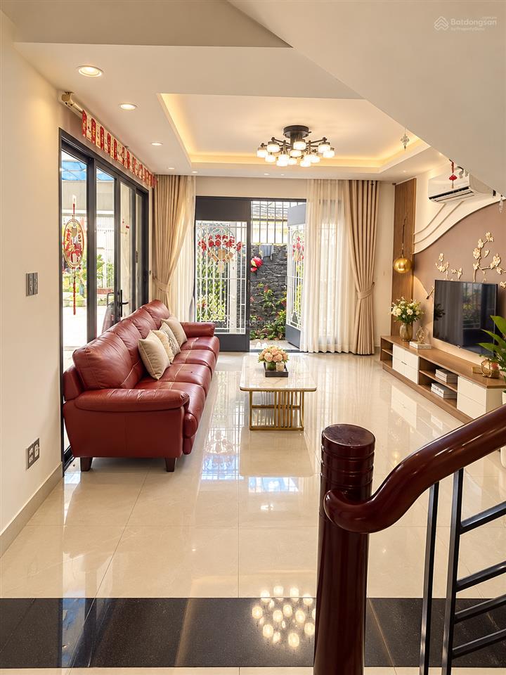 Gấp! giảm 1tỷ còn 22.x tỷ  cộng hoà 312m2  ngang khủng 7m  kd tốt  vị trí tt  kế sân bay