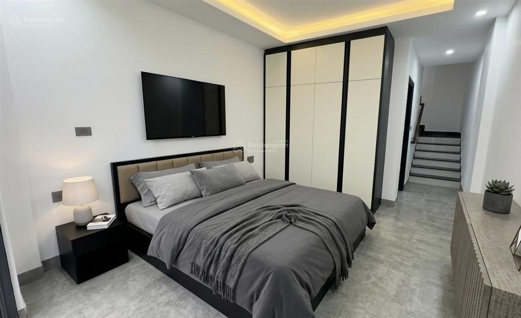 Cực hiếm nhà đẹp  58m2 ở luôn  thang máy  ngõ thông  trung tâm tây hồ nhỉnh 13tỷ
