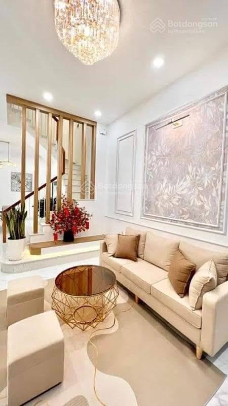 Bán nhà cầu giấy 53m2  5 tầng ,6 ngủ ngõ cực kỳ thoáng  nhỉnh 13tỷ
