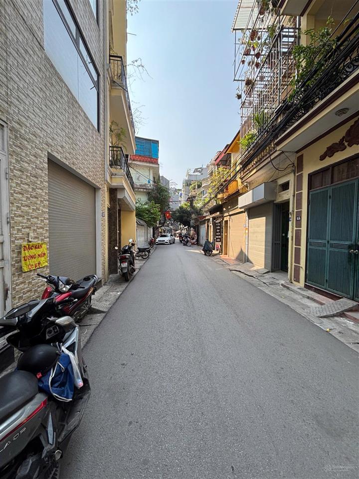 Siêu phẩm hai bà trưng, mặt phố ô tô né, sổ đổ vuông đét cất két, nói no với quy hoạch, ~ 200tr/m2