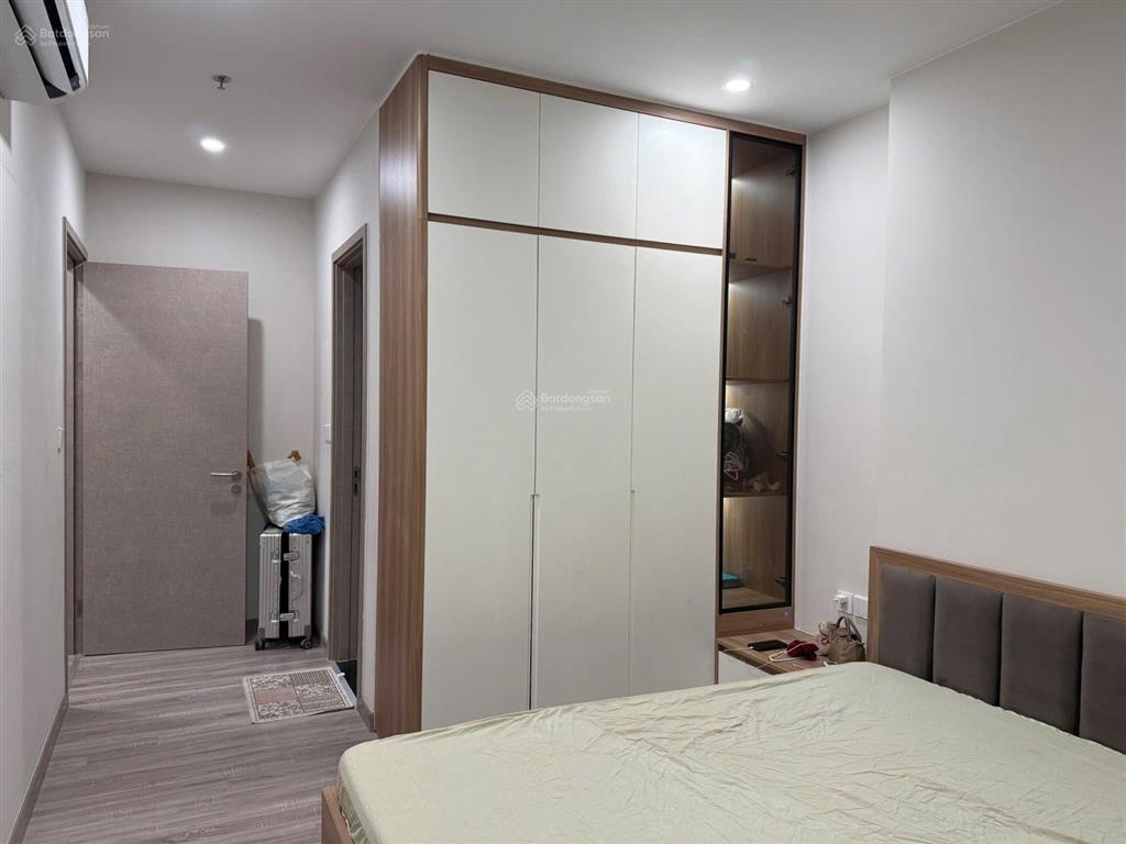 Cần tiền bán gấp căn hộ 2 phòng ngủ siêu đẹp full đồ, xách vali về ở