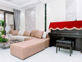 Chính chủ cần bán nhà đẹp nhất phố an dương, 68m mới xây, thang máy, ô tô đỗ cửa, 5 tầng 1