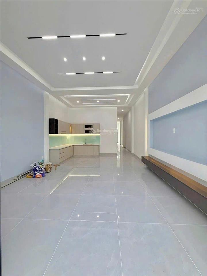 Chủ ngộp bán nhà cấp 4 mới xây ngay gần big c tân phong tặng full nội thất!!!
