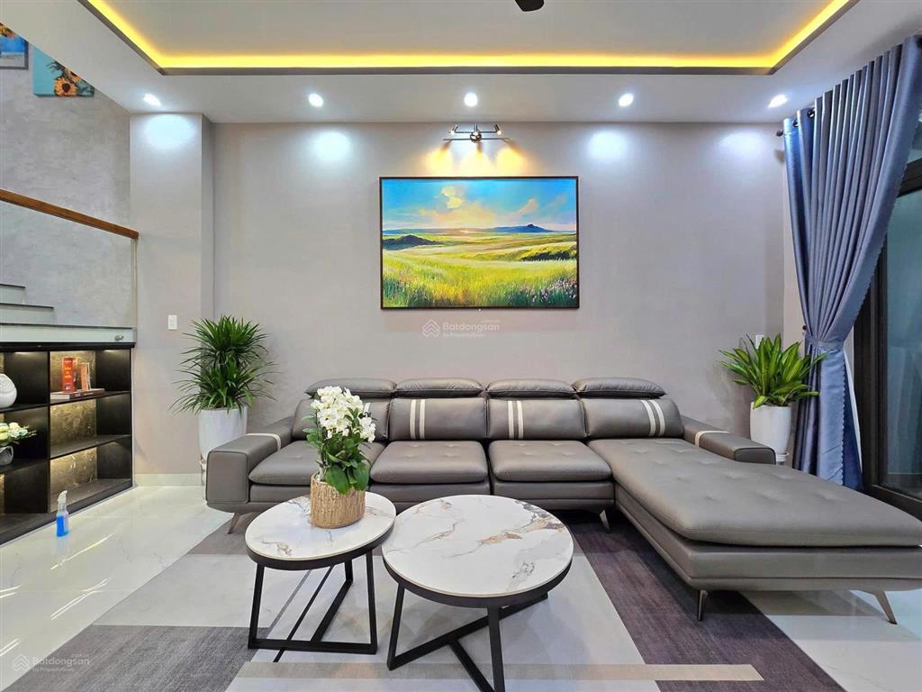 Chính chủ bán nhà lầu mới xây phường tân triều có hỗ trợ hoàn công, gpxd đầy đủ