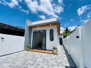 1 tỷ 080 triệu không phát sinh bán nhà cấp 4 mới xây tặng nội thất ngay uỷ ban phường