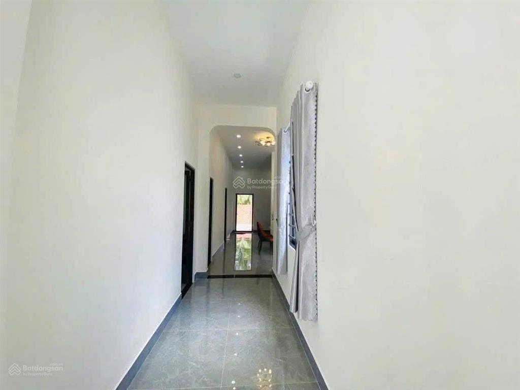 1 tỷ 080 triệu không phát sinh bán nhà cấp 4 mới xây tặng nội thất ngay uỷ ban phường