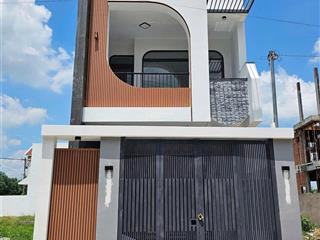 Cần tiền trả nợ chính chủ thanh lý nhà trệt lầu ngay trường tiểu học chu văn an