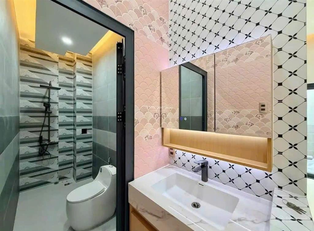 Nhà độc lập sổ riêng nay có việc cần bán, tặng nội thất cuối đồng khởi