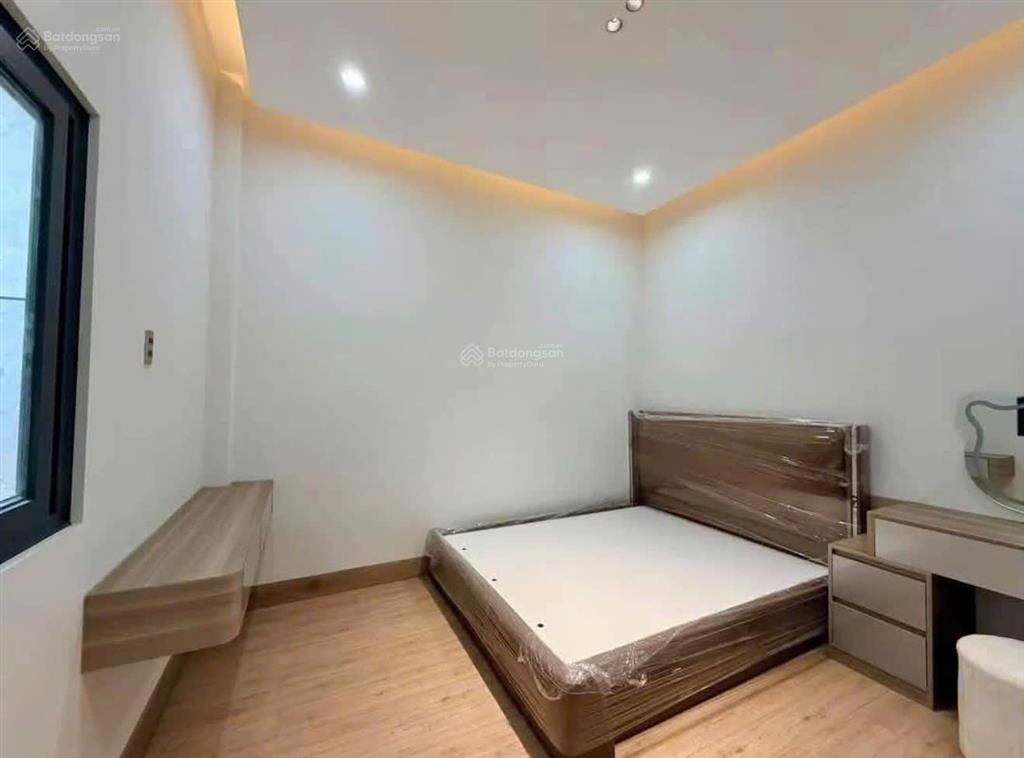 Nhà độc lập sổ riêng nay có việc cần bán, tặng nội thất cuối đồng khởi