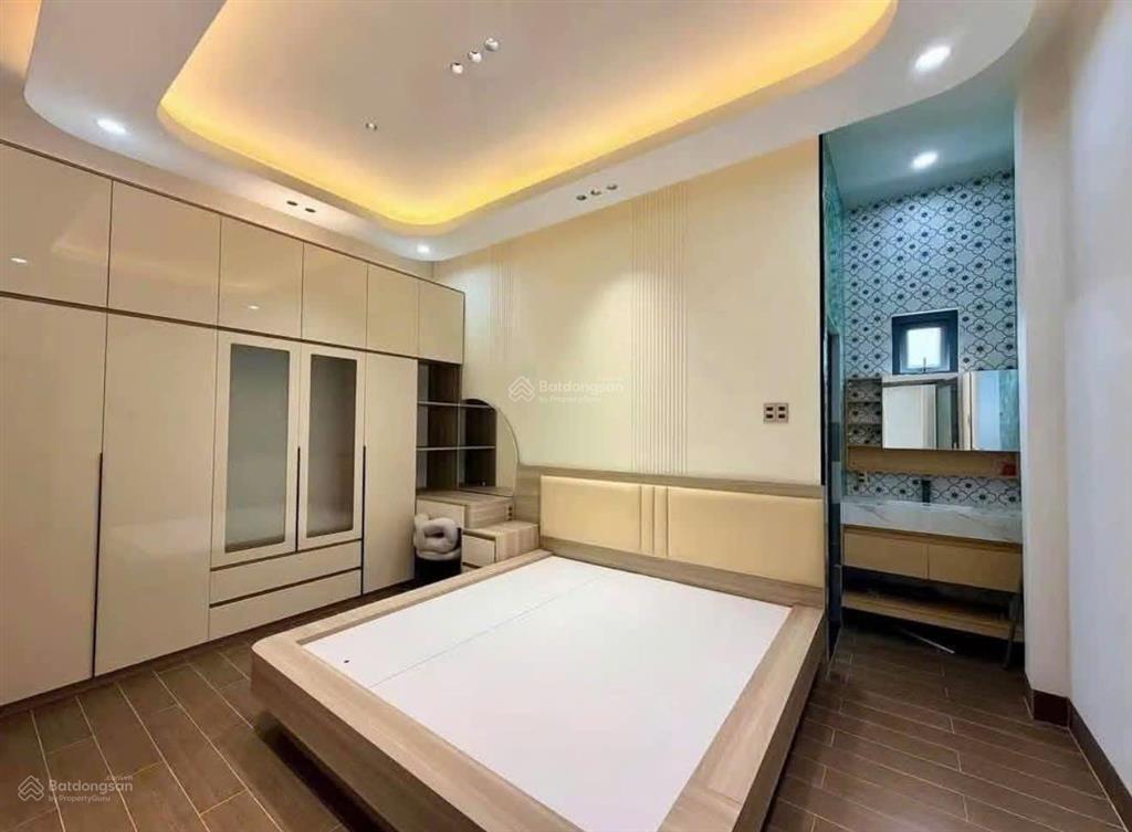 Nhà độc lập sổ riêng nay có việc cần bán, tặng nội thất cuối đồng khởi