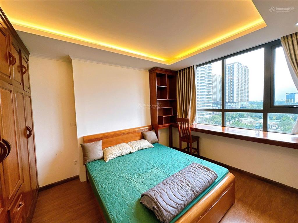 Tốt nhất ngoại giao đoàn! lô góc 130m2, 3 pn, nt full, view công viên. chỉ 15.5 tỷ