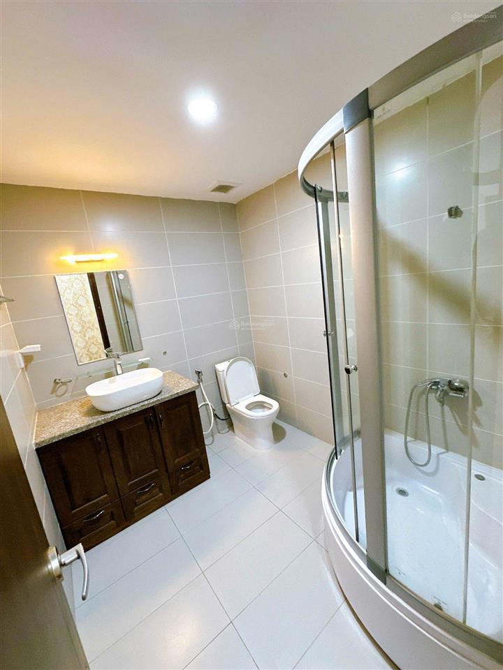 Tốt nhất ngoại giao đoàn! lô góc 130m2, 3 pn, nt full, view công viên. chỉ 15.5 tỷ