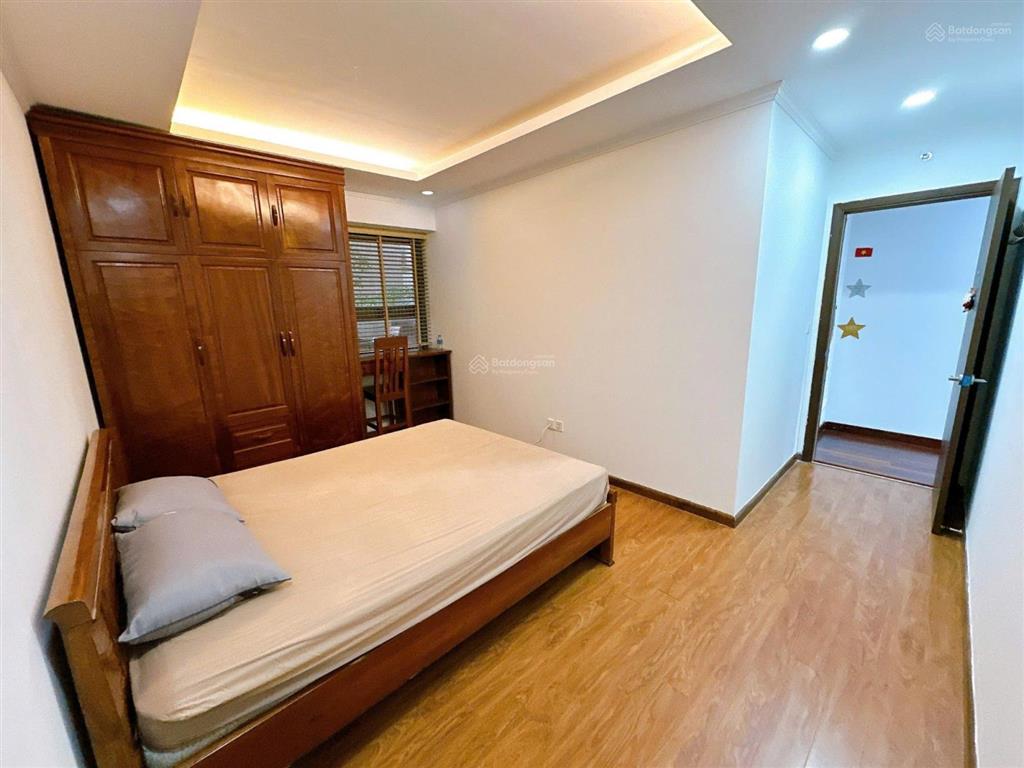 Tốt nhất ngoại giao đoàn! lô góc 130m2, 3 pn, nt full, view công viên. chỉ 15.5 tỷ