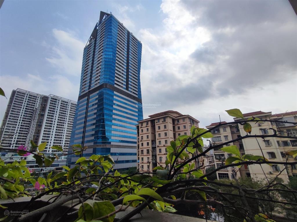 Tốt hơn tất cả căn hộ 17t5, 153 m2, 3 phòng ngủ, view mặt phố. chỉ 12.86 tỷ