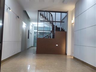Hồ tây, lạc long quân 72.8 m2, mt 4.3m, ô tô vào nhà. giá đt 24.9 tỷ.