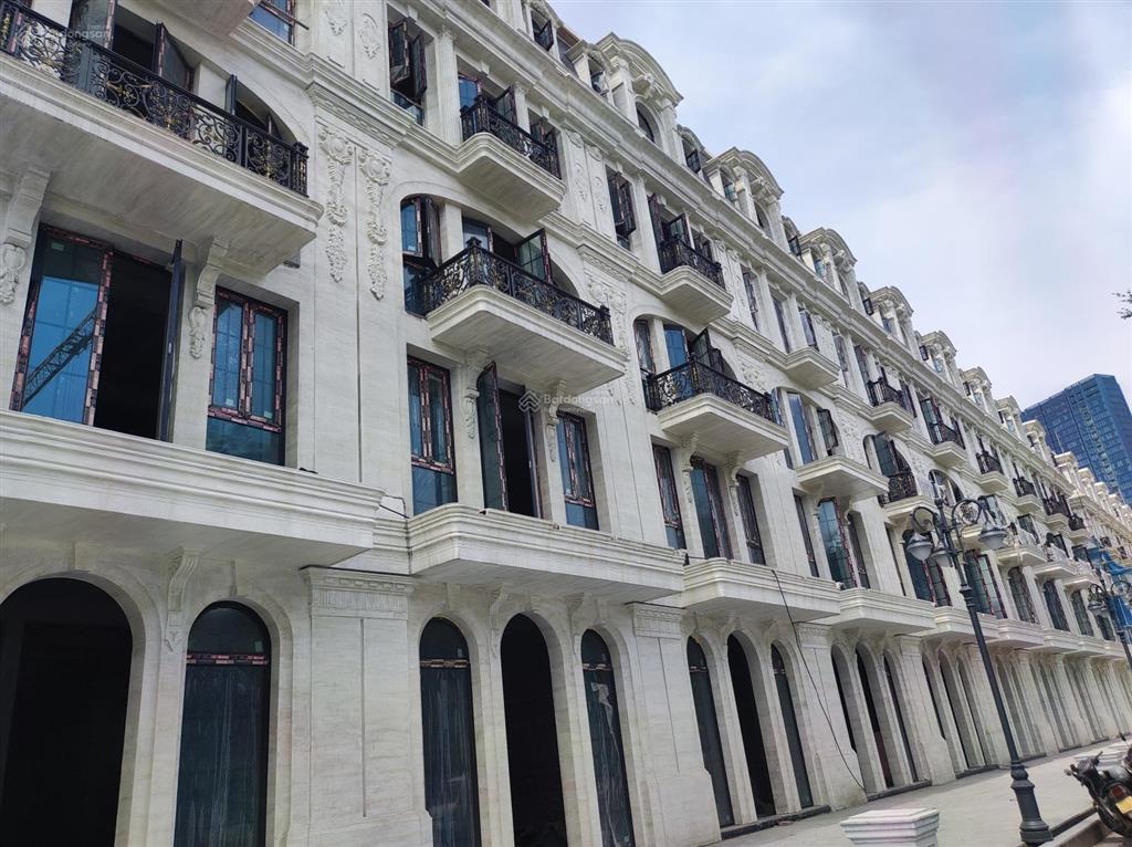 Siêu biệt thự hud mê linh, đơn lập 258 m2, 4 tầng, view vườn hoa vip. giá đầu tư 21.3 tỷ