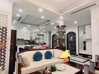 Em chuyên cập nhật quỹ biệt thự vườn đào, 231 m2, mt 15, sang trọng. đẳng cấp 139 tỷ.
