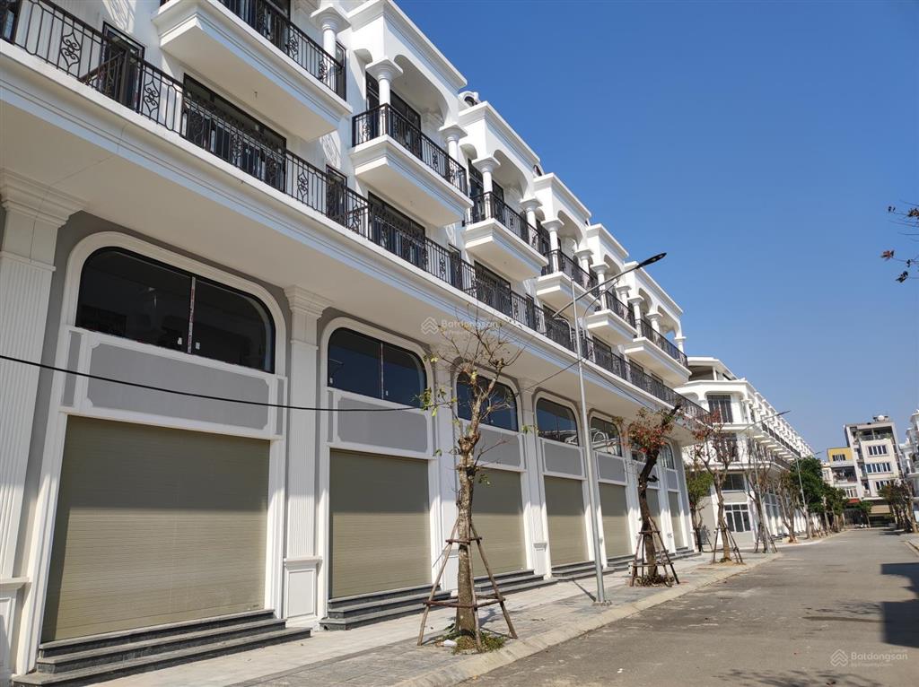 View quảng trường 319! 72 m2, 5 tầng, mt 5m. hot 9,86 tỷ.