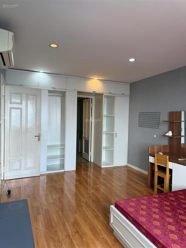 Siêu phẩm tây hồ residence, căn góc 113 m2, 3 phòng ngủ, view hồ tây. hot 10,3 tỷ.