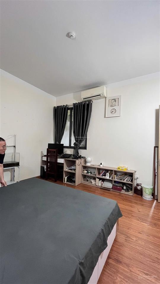 Em chuyên cập nhật ch ngoại giao đoàn, 95 m2, 2 pn. hot 8 tỷ.