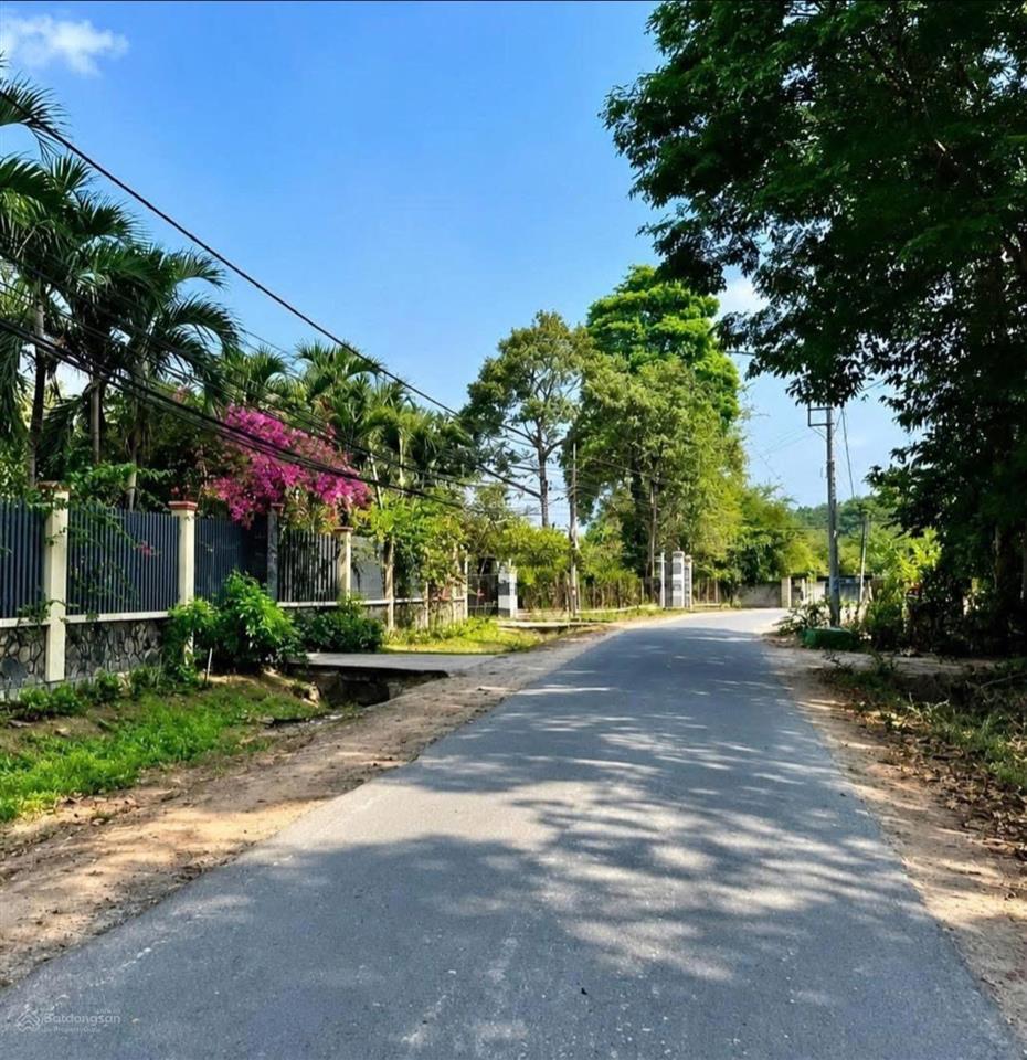Chỉ 500 triệu đất vườn có sẵn nhà chơn thành. cách kcn becamex chỉ 800m, sổ hồng sẵn