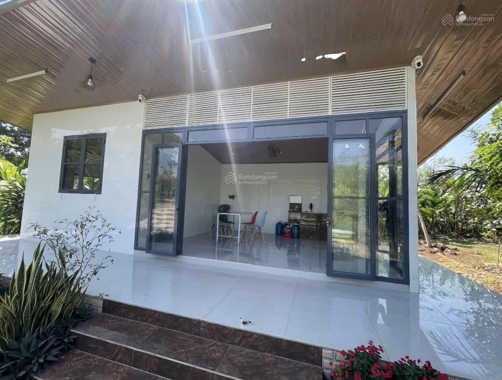 Tài chính 500 triệu đất rộng có sẵn nhà p. chơn thành. cách cao tốc hồ chí minh  chơn thành 100m