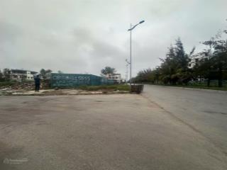 Chủ xã lô đất sầm sơn cách biển 300m lô góc 3 mặt tiền