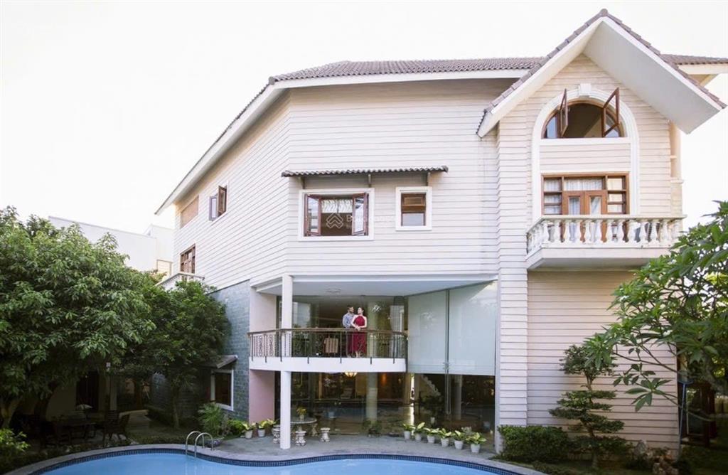 Nhà mt đảo xanh ngang 30m , dtsd 1600m2 , nhà sân vườn đẹp phù hợp kd nhiều thể loại