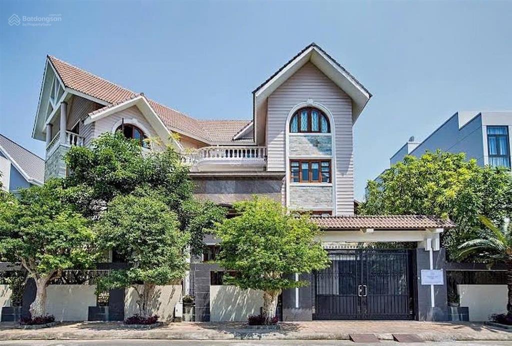 Nhà mt đảo xanh ngang 30m , dtsd 1600m2 , nhà sân vườn đẹp phù hợp kd nhiều thể loại