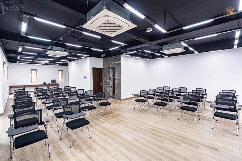 Cho thuê nguyên căn góc 2 mặt tiền nguyễn bình, hải châu, khu shophouse cầu tiên sơn