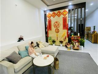 Cần tiền bán nhà 3 tầng mt thanh lương , hoà xuân vị trí gần đường 29/3 và diên hồng