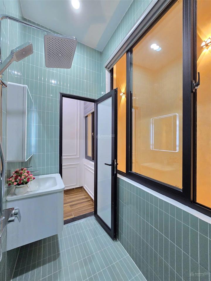 Bán nhà mặt phó thái phiên cực đẹp , nhà 4 tầng mới xây có thang máy đây đủ , dòng tiền 50tr/thang