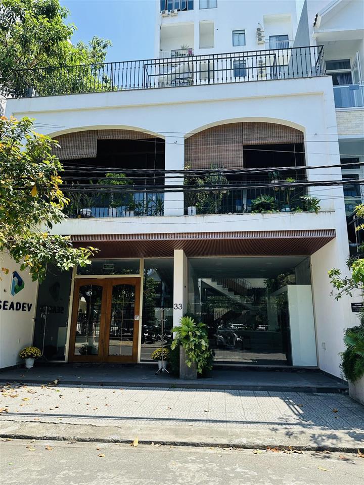 Bán gấp cặp nhà an thượng 33 , ngay khu phố tây an thượng gần trần bạch đằng
vị trí nằm sát biển