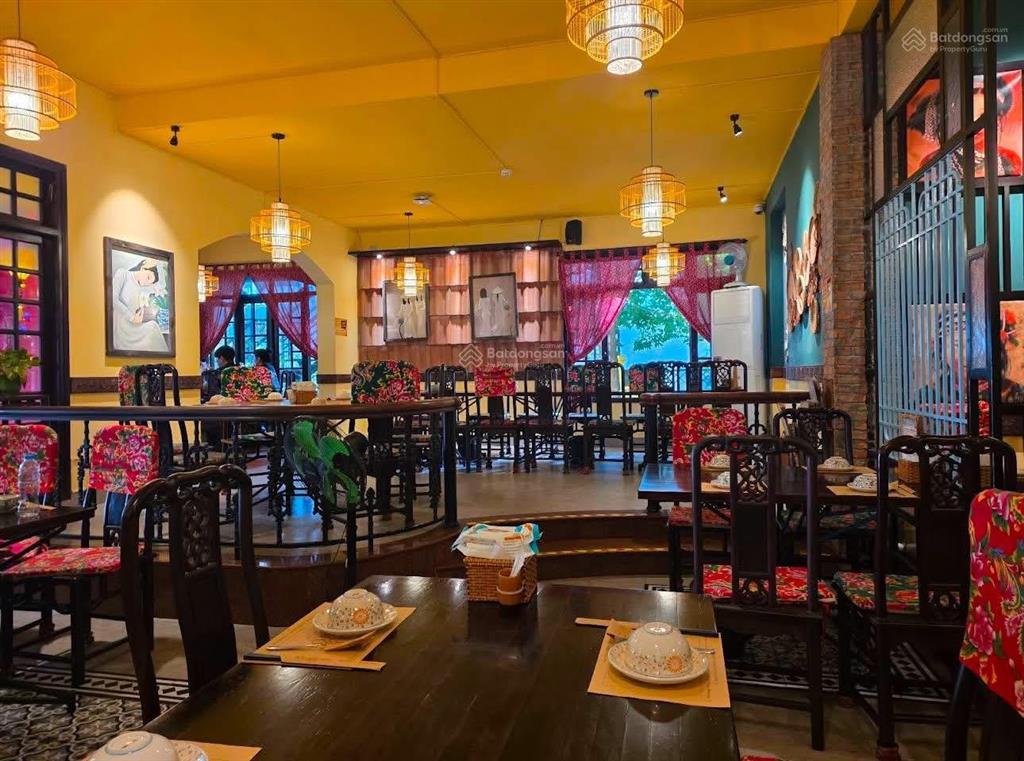 Nhà mt trần phú view cực đẹp hướng đông , ngó ra bờ sông hàn , phù hợp xây toà ks ,căn hộ