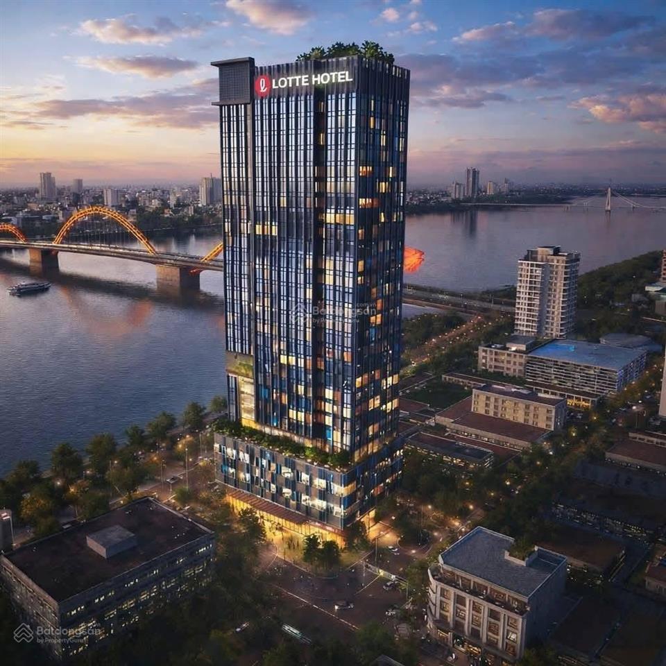Nhà mt trần phú view cực đẹp hướng đông , ngó ra bờ sông hàn , phù hợp xây toà ks ,căn hộ