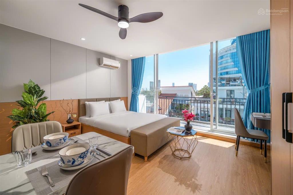 ( lỗ 2 tỷ ) bán toà căn hộ 6 tầng đường 7m5 sơn trà gần biển gồm 11 phòng căn hộ đẹp dòng tiền cao