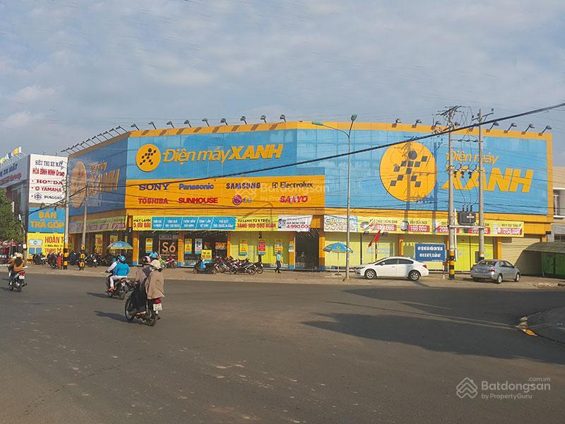 ( cực hiếm) bán góc 3 mặt tiền ngang 60m đường lê đại hành, vị trí đắc địa kinh doanh sầm uất