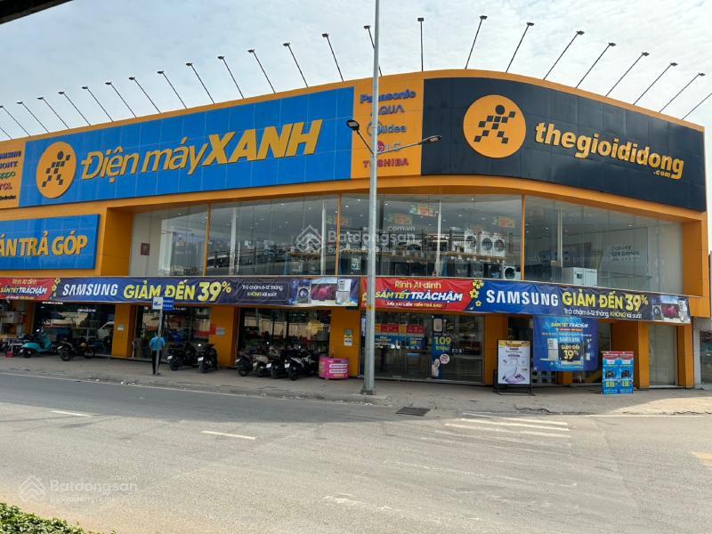 ( cực hiếm) bán góc 3 mặt tiền ngang 60m đường lê đại hành, vị trí đắc địa kinh doanh sầm uất