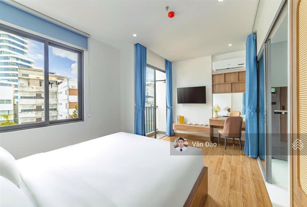 Căn hộ 7 tầng view biển , cách biển vài phút đi bộ , tông 12 căn hộ dòng tiền 150 triệu / tháng