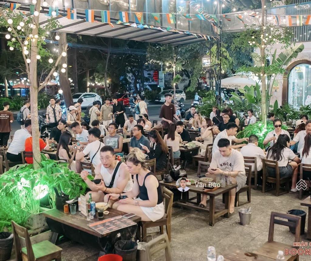 Cho thuê lô góc 2 mt trần hưng đạo đối diện cầu tình yêu, dt 500m2, ngang 20m, cực đẹp