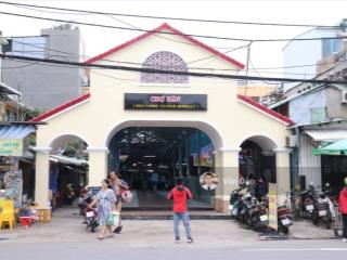 Mặt bằng đối diện chợ hàn cực đẹp, khu khách du lịch đông đúc