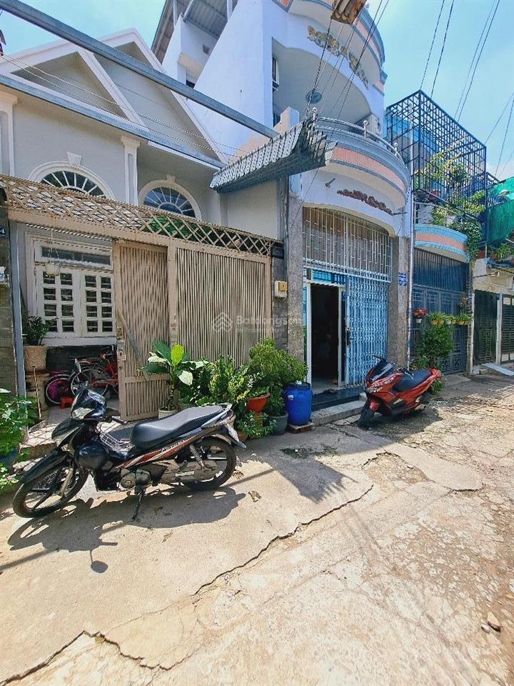 Hạ 500tr chỉ hơn 5 tỷ bán nhanh thạch lam hẻm xe hơi