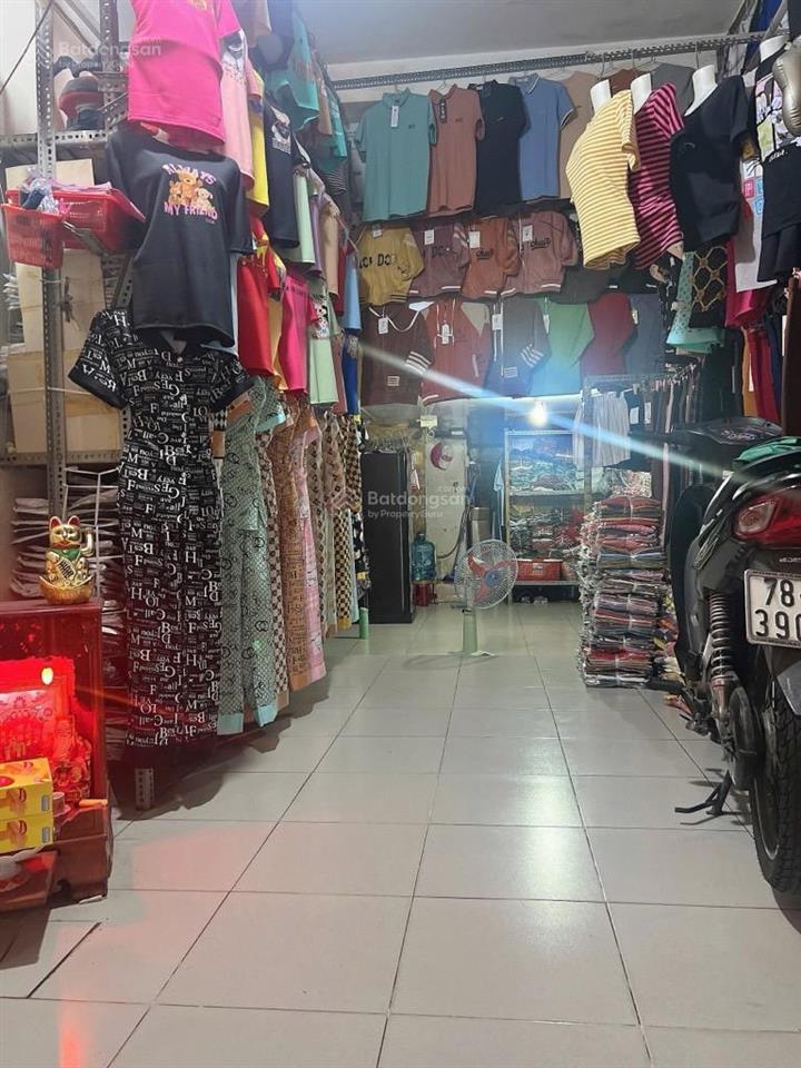 Mặt tiền tân bình ít căn nhỉnh 2 tỷ như này