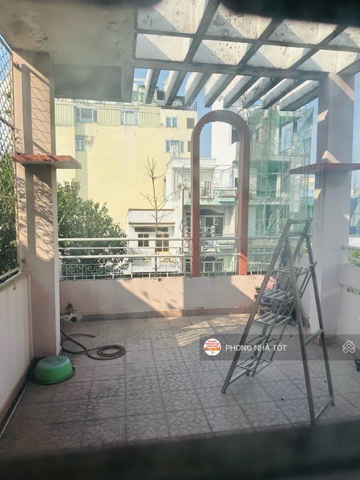 Bán nhà mặt tiền ông ích khiêm quận 11.