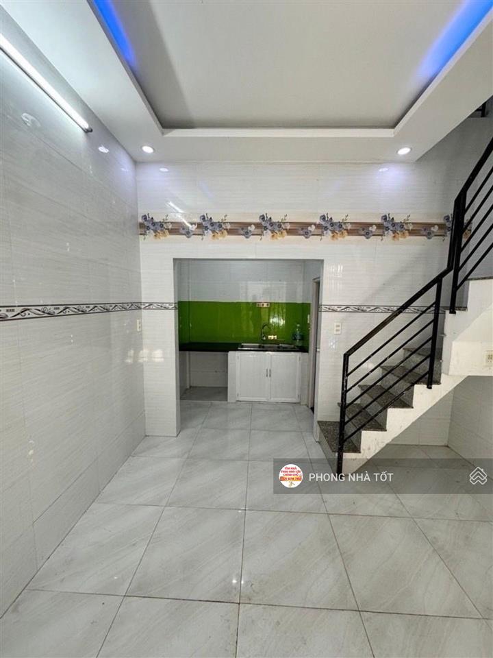 Bán nhà rẻ tân phú hơn 2tỷ thương lượng
