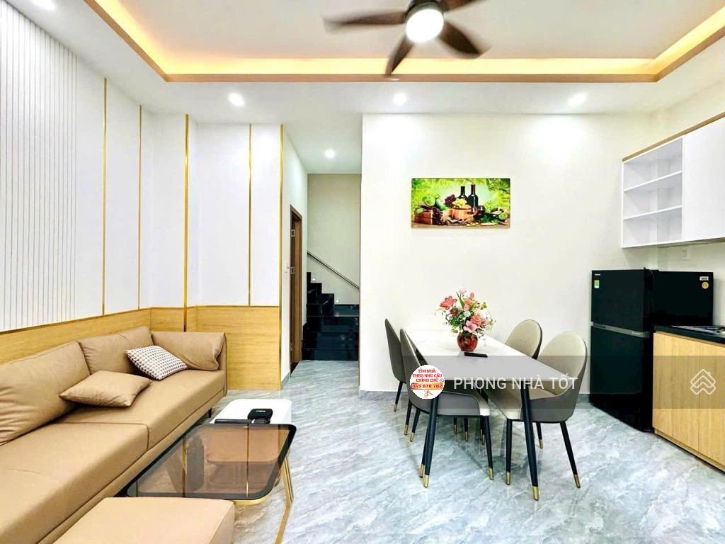 Bán nhà riêng tại cách mạng tháng tám, 5 tỷ, 40m2, 3pn, 4wc, chính chủ giá tốt