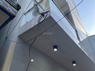 C.g  cho thuê nhà trệt 2 lầu có nội thất hẻm đường trần quang khải, cái khế, ninh kiều, cần thơ