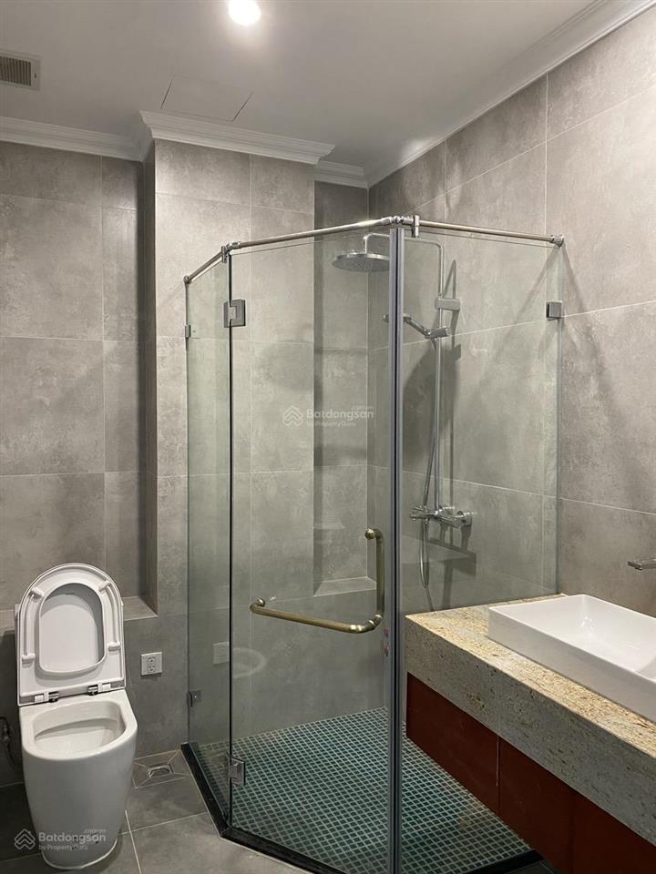 Cho thuê sàn làm văn phòng, thang máy, tbvs cao cấp, thoáng mát sạch sẽ, chỗ để xe thuận tiện