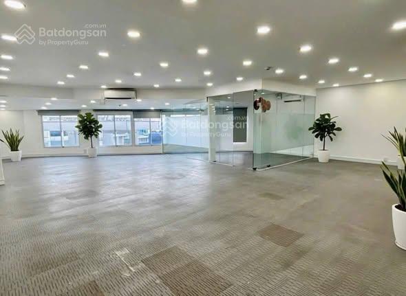 Cho thuê sàn văn phòng ung văn khiêm bình thạnh , dt sàn thông suốt 150m , trần cao 55 triệu